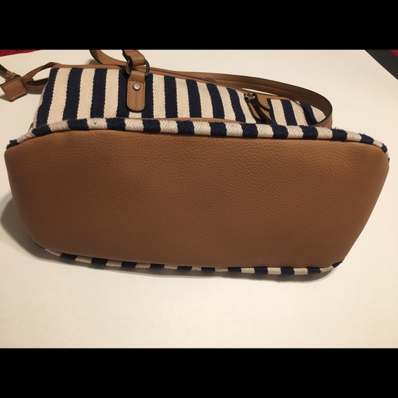 Rosetti Mina Printed Tote - Picture 6 of 8